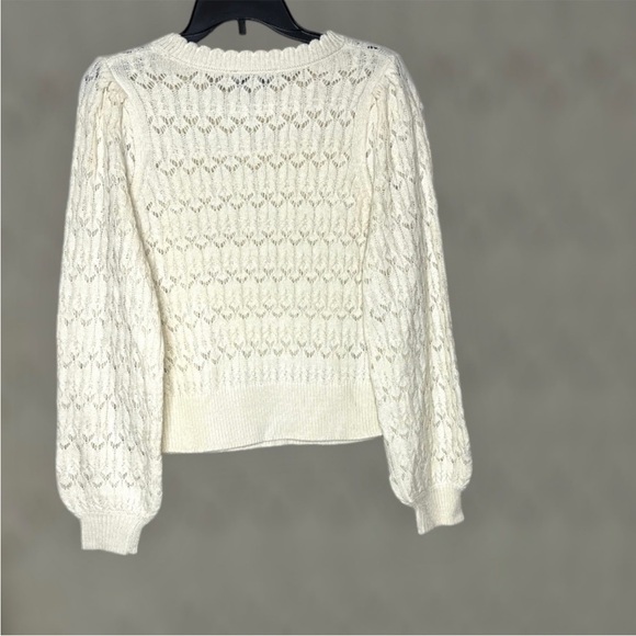 Ophelia Roe Women’s Knit Long Sleeves Sweater Top Ivory NWT Cream Medium - Picture 3 of 3